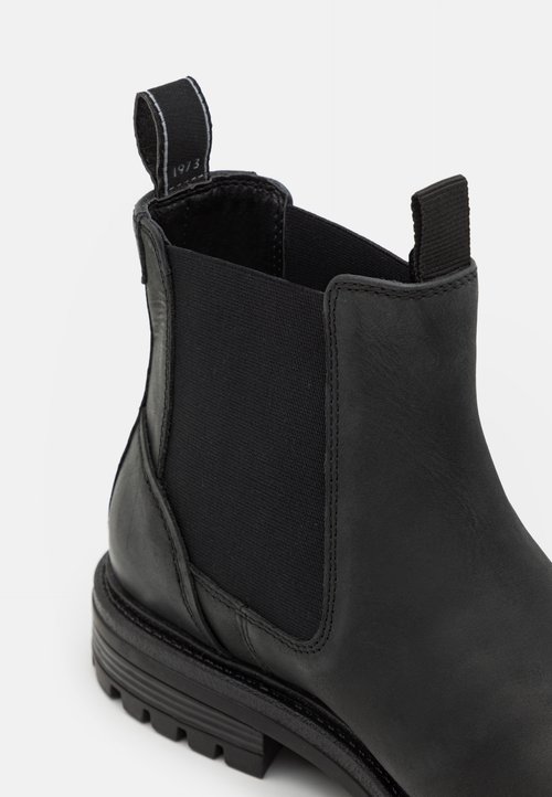 blundstone 1308 rustic black