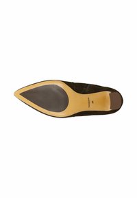 Talons en suède marron avec un bout pointu, semelle noire et un léger accent près du talon. Taille indiquée comme 38 sur la semelle intérieure.