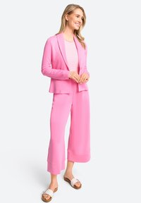Rich & Royal MIT SCHALKRAGEN - Bleizeris - sorbet pink