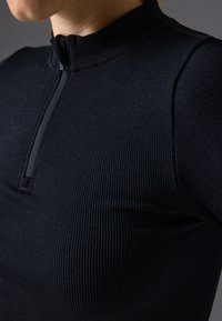Pienoiskuva 6