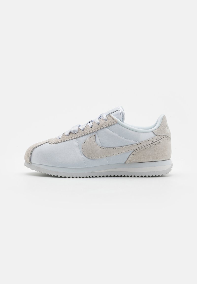 Nike Sportswear CORTEZ SE TREND - Sneakers low - pure platinum/platinum