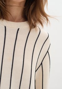 InWear Pulover - whisper white