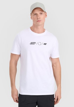 4F, - T-shirt z nadrukiem