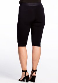 YOEK RADHOSEN - Shorts - navy