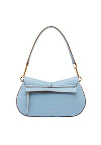 Borsa in pelle azzurro chiaro con finitura testurizzata, forma curvata, patta frontale e dettagli in hardware dorato. Presenta una tasca con zip sul davanti.