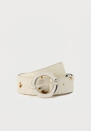 White belt made of textured hair-on-hide leather with brown spots. Features a round silver-tone buckle and black interior lining.