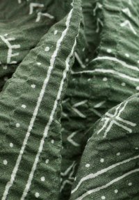 Next PRINTED NAVAJO STYLE SHORT SLEEVE - REGULAR FIT - Vapaa-ajan kauluspaita - khaki green