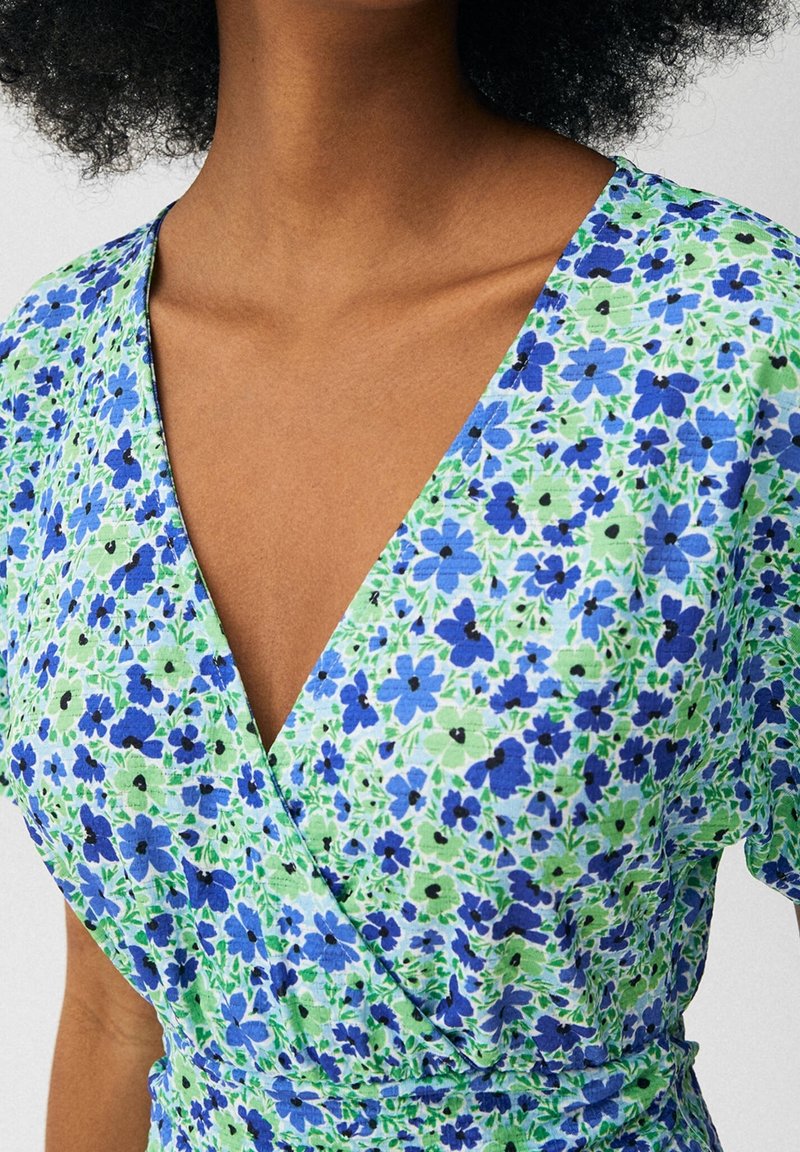 pull and bear green floral dress PULL&BEAR Day - blue Pullandbear