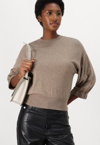 Repeat Vesta - taupe