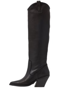 Czarnе kozaki wykonane ze skóry sięgające kolan, z ostrym noskiem, słupkowym obcasem i gładką fakturą z minimalnymi przeszyciami.