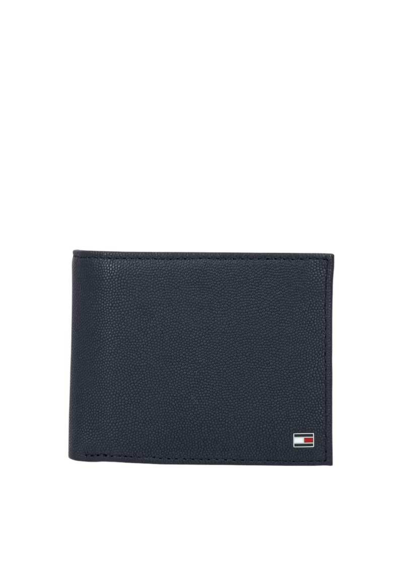 Portefeuille en cuir noir avec une finition texturée, design bifold et un petit logo accentué dans le coin. Forme simple et fonctionnelle.