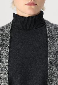 Vero Moda VMPHILLIS LONG OPEN - Cardigan - black/birch