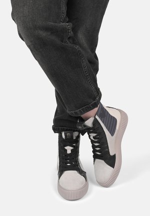 NIMA - Sneakers hoog - hellbeige