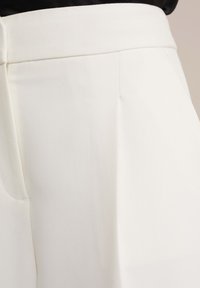 WE Fashion - Spodnie materiałowe