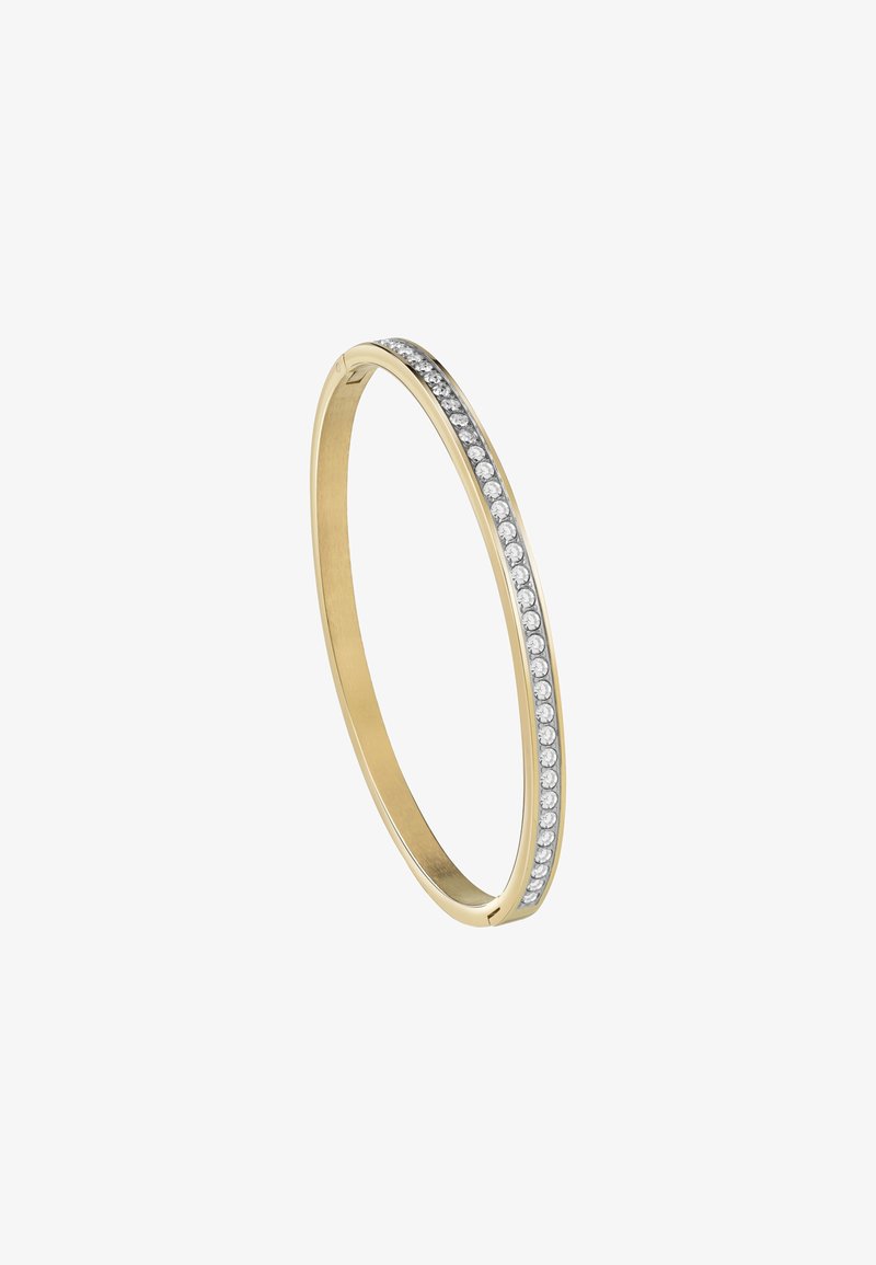 Bracciale rigido in oro con un design sottile, caratterizzato da una fila di pietre chiare scintillanti su un lato e una superficie liscia e lucida.