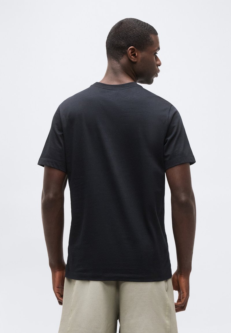 Nike Performance TEE CLUB - Triko s potiskem - black