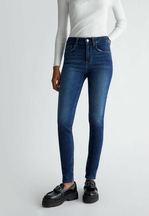 10870249 Pzemma Super Skinny