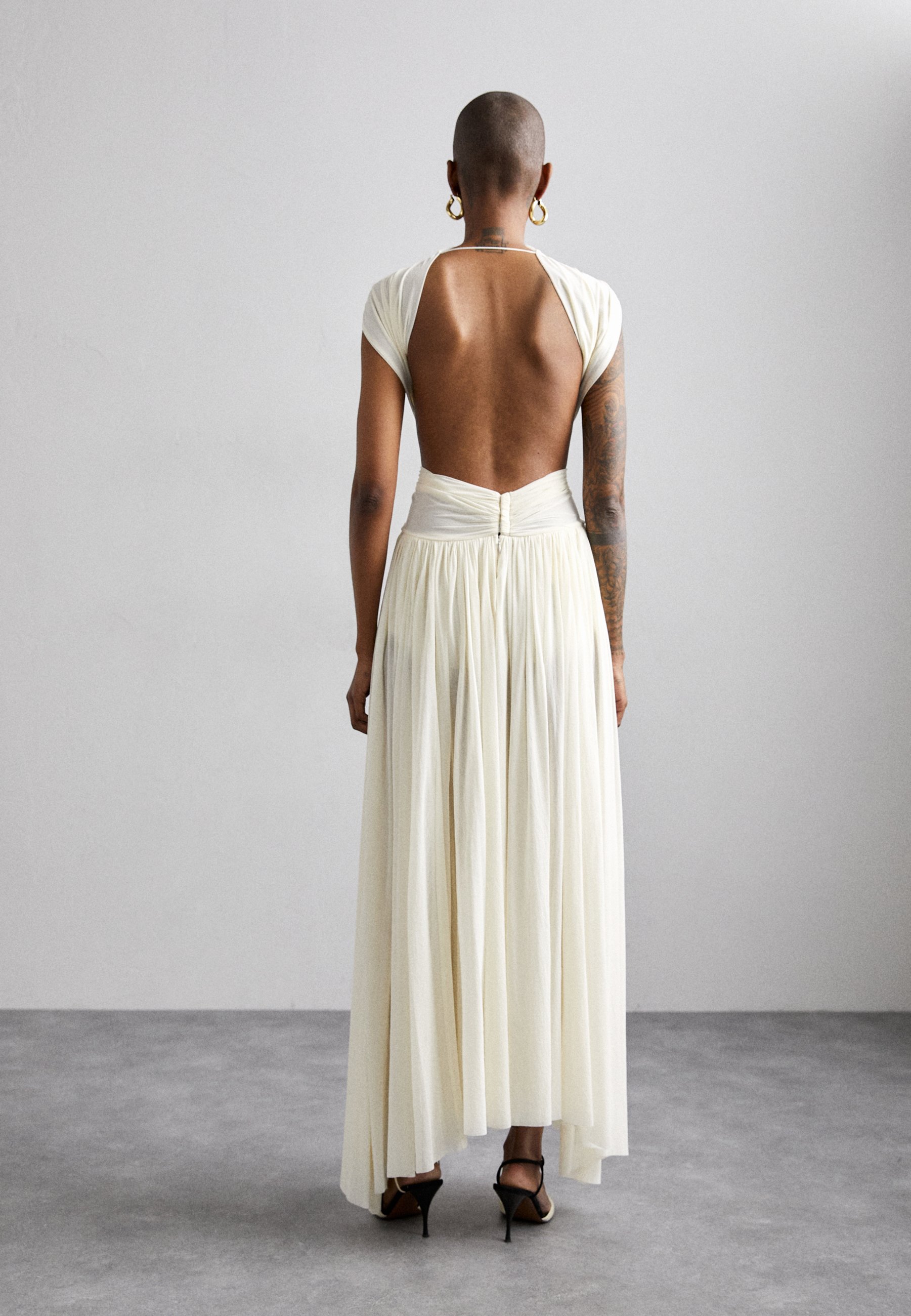 ワンピース PHILOSOPHY DI LORENZO SERAFINI Long dress PHILOSOPHY Di LORENZO SERAFINI | Ivory Women's Long Dress | YOOX