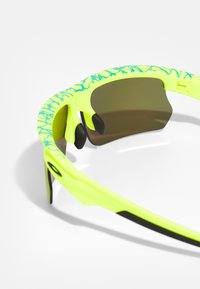 Oakley BISPHAERA UNISEX - Gafas de sol - matte tennis ball/yellow celeste neuron