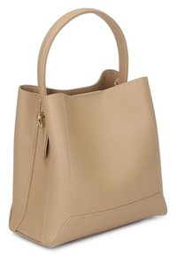 Sac à main en cuir synthétique beige avec un design structuré, une poignée courte et des coutures visibles. Dispose d'une poche latérale zippée et d'un fond plat.