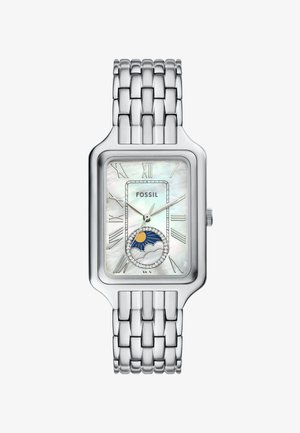 Montre rectangulaire Fossil avec un bracelet en métal argenté, un cadran en nacre, des détails en bleu et or sur la phase de lune, et des accents en cristal autour du sous-cadran.