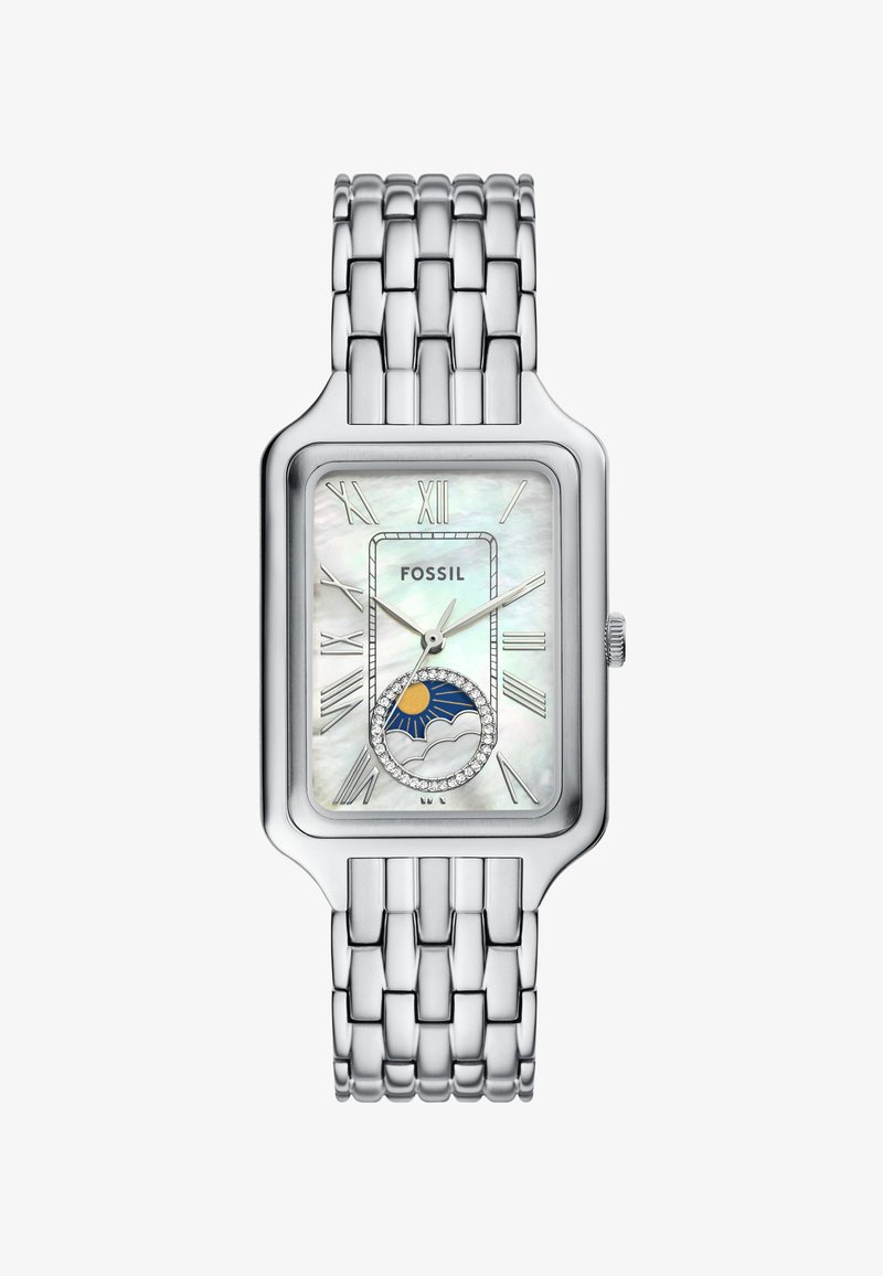 Montre rectangulaire Fossil avec un bracelet en métal argenté, un cadran en nacre, des détails en bleu et or sur la phase de lune, et des accents en cristal autour du sous-cadran.