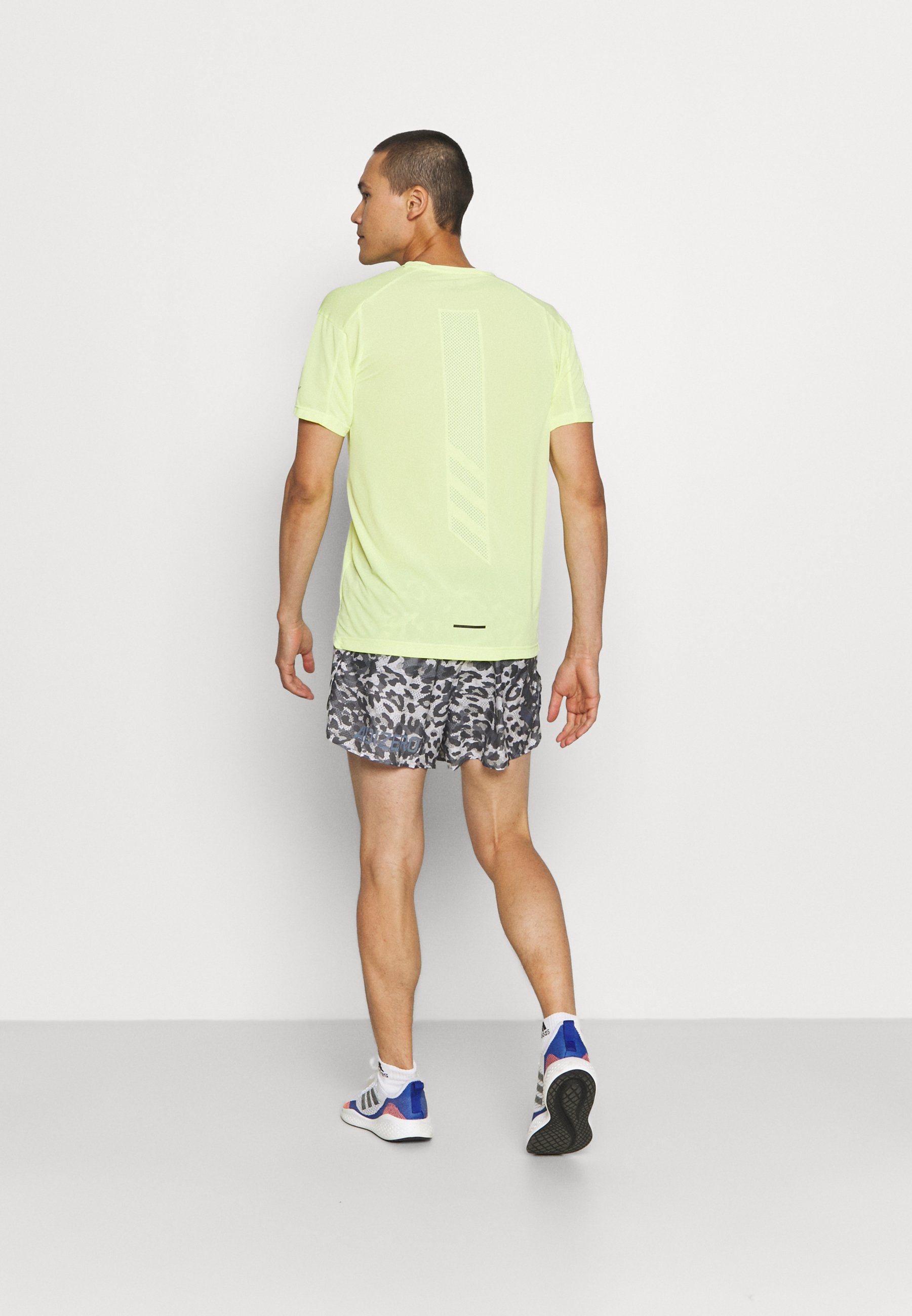 bermudas adidas promoção