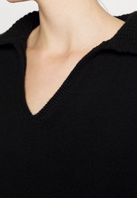 FTC Cashmere Strickpullover - black