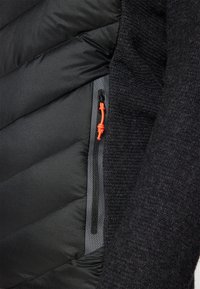 Salewa FANES SARNER RDSDWN HYBRID JACKET. - Dunjacka - black out