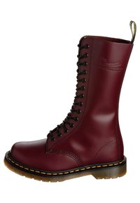 doc martens lacets rouges