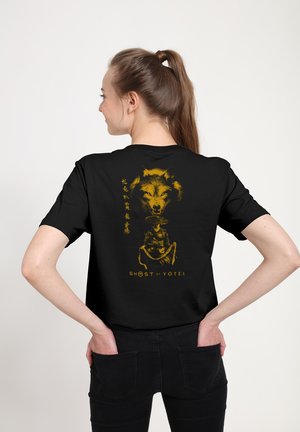 - T-shirt z nadrukiem