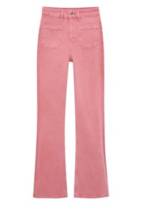 Jean en denim rose évasé avec une taille haute, deux poches avant et deux poches arrière. Le tissu semble lisse avec une finition de couleur uniforme.