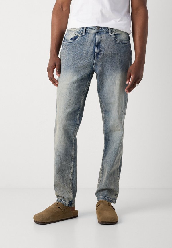 Straight leg jeans - acid spray3