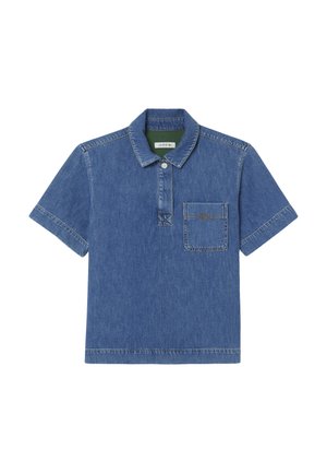 Polo in denim blu a maniche corte con colletto, patta con bottoni e taschino sul petto con logo ricamato discreto.