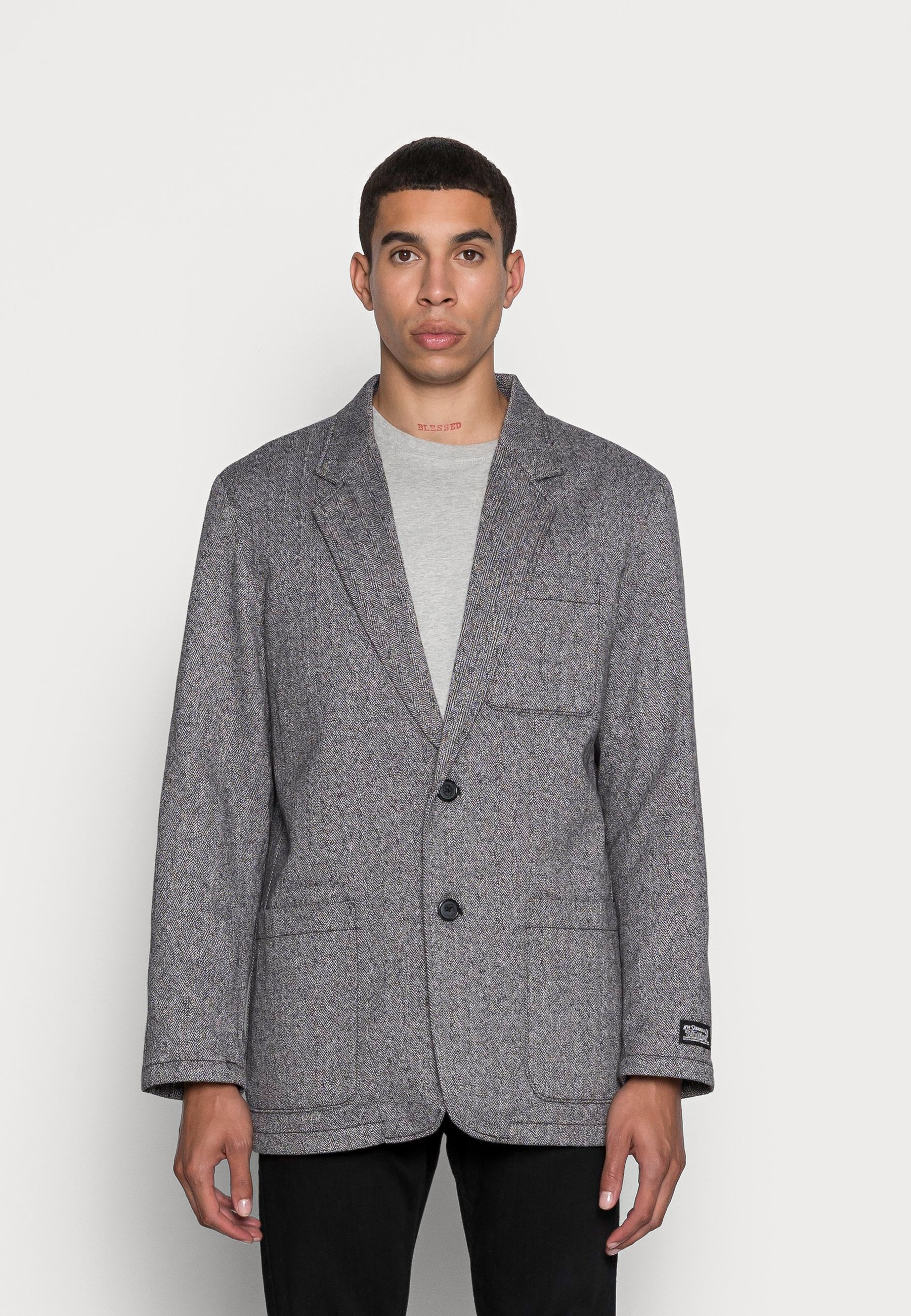 Introducir 34+ imagen levi's suit jacket Thptnganamst.edu.vn