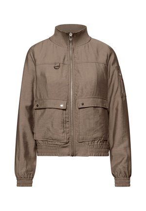 Veste marron à fermeture éclair avec col montant côtelé, deux poches avant à rabat avec boutons, poche zippée sur la manche, et poignets et ourlet élastiques.