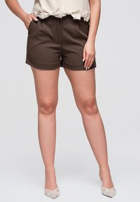 Non sélectionné, brown