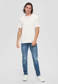 QS MID RISE - Jean slim - blau