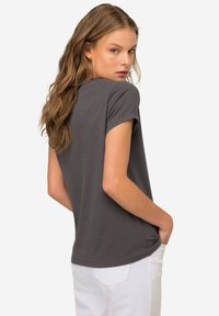 LAURASØN Print T-shirt - dark gray