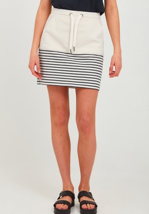 Oxmo OXPIPPA - Minirok - insignia b