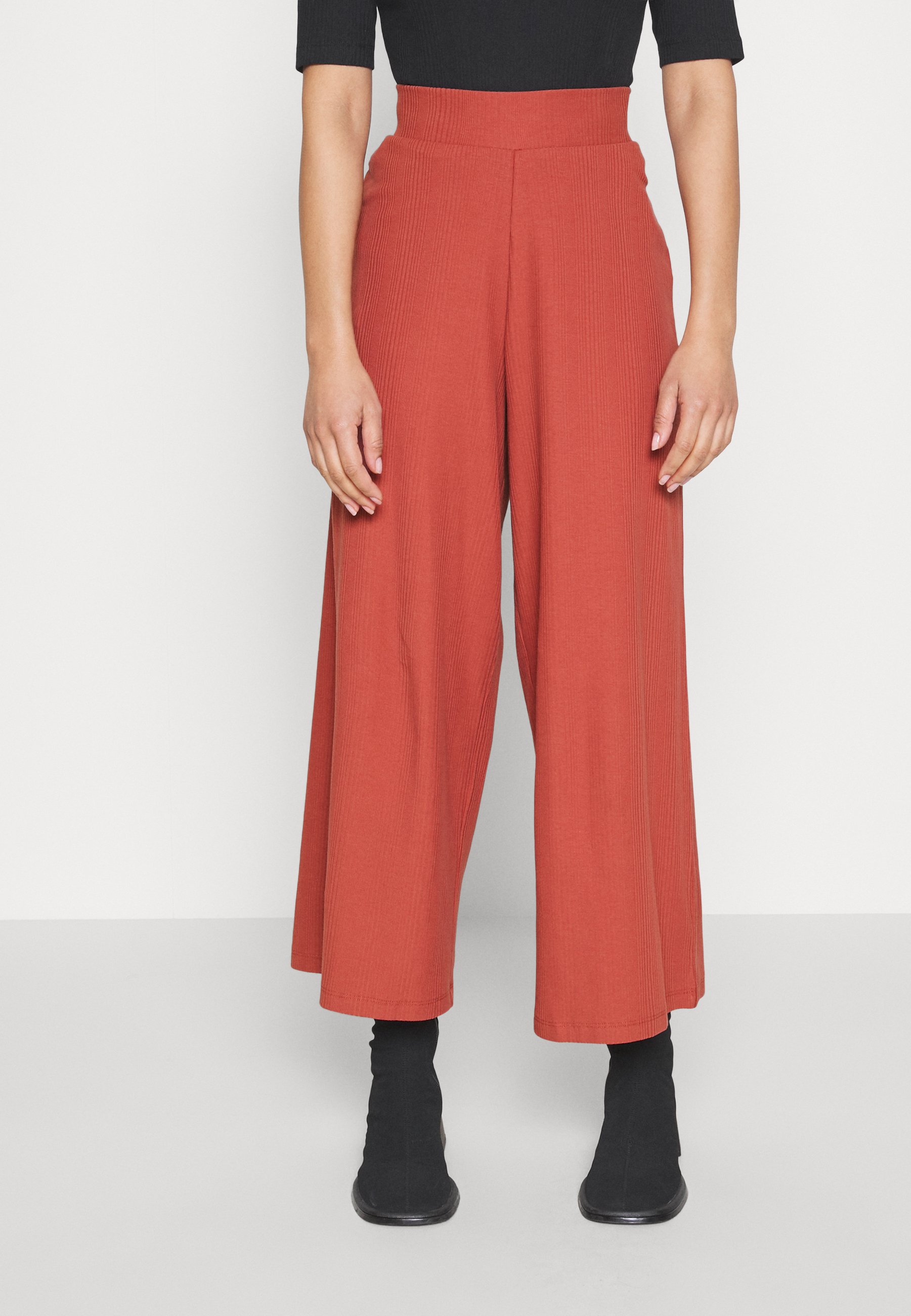 Noisy May Nmdrewie HW Straight Pants Ko Curve Pantaloni Donna