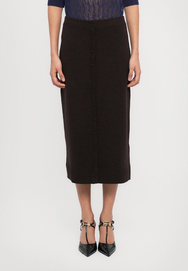 Victoria Beckham BUTTON DETAIL MIDI SKIRT - Kynähame - dark chocolate