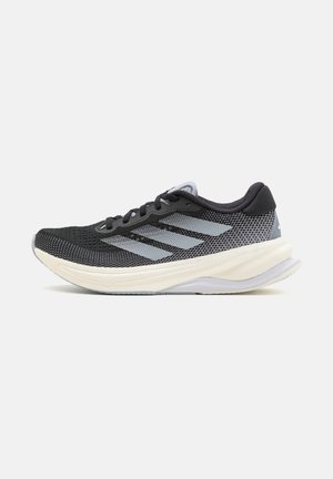 SUPERNOVA SOLUTION - Road running shoes - core black/halo silver/dash grey
