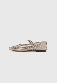 Unselected, pewter