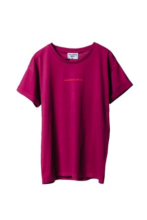 Fuchsia T-shirt van zacht katoen, met een relaxte pasvorm, korte mouwen en de tekst "COLOURFUL REBEL" in een contrasterende kleur.