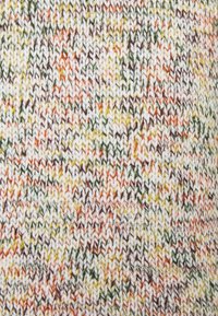 REVOLUTION Stickad tröja - off-white