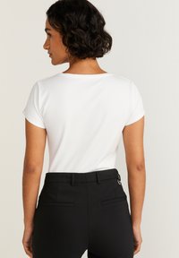 BONDELID MOA SLIM FIT SHORT SLEEVE - T-shirt basic - white