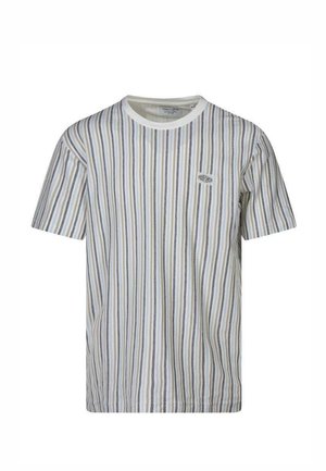 T-shirt à manches courtes et col rond avec de fines rayures verticales en bleu, gris et beige sur fond blanc, orné d'un petit écusson logo sur la poitrine.