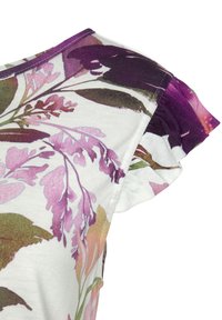 Bluse aus weißem Stoff mit floralen Mustern in Lila-, Grün- und Rosatönen. Verfügt über ein gerolltes Schulterdesign und eine weiche Textur.