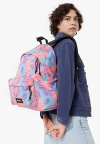 Eastpak PADDED PAK'R - Zaino - brize pink grade